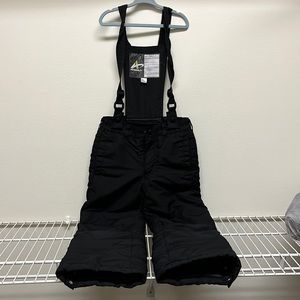Snow pants - adjustable overalls